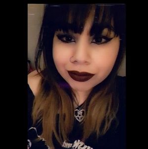 Meet your Posher, Isabel